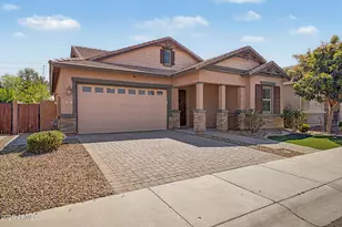 927 S Soho Ln, Chandler, AZ 85225 - Photo 2