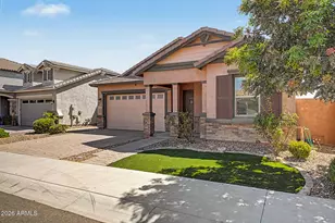 927 S Soho Ln, Chandler, AZ 85225 - Photo 4