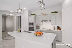 927 S Soho Ln, Chandler, AZ 85225 - Photo 6