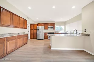 12350 N 71st Dr, Peoria, AZ 85381 - Photo 10