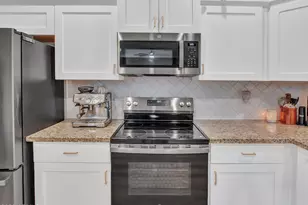 3345 E Pinchot Ave, Phoenix, AZ 85018 - Photo 14