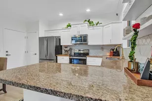 3345 E Pinchot Ave, Phoenix, AZ 85018 - Photo 18