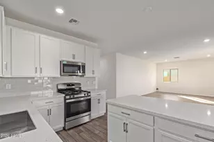 7264 N 128th Ave, Glendale, AZ 85307 - Photo 8
