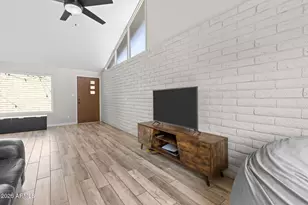 3837 W Becker Ln, Phoenix, AZ 85029 - Photo 12
