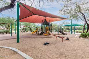 2425 W Bronco Butte Trl, Phoenix, AZ 85085 - Photo 30
