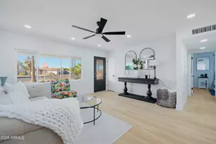 627 N 59th Pl, Mesa, AZ 85205 - Photo 2