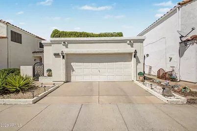 2334 E Gelding Drive, Phoenix, AZ 85022 - Photo 2