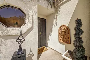 2334 E Gelding Dr, Phoenix, AZ 85022 - Photo 4