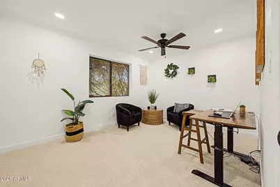 2334 E Gelding Drive, Phoenix, AZ 85022 - Photo 34
