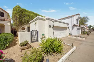 2334 E Gelding Dr, Phoenix, AZ 85022 - Photo 1