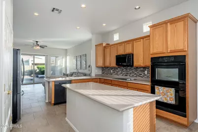 42727 N Courage Trail, Anthem, AZ 85086 - Photo 4