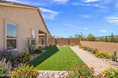 21926 N 61st Way, Phoenix, AZ 85054 - Photo 32