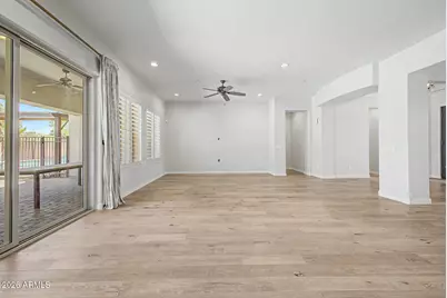 8406 W Louise Court, Peoria, AZ 85383 - Photo 18