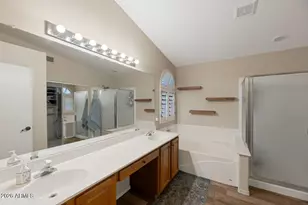 511 W Bluefield Ave, Phoenix, AZ 85023 - Photo 12