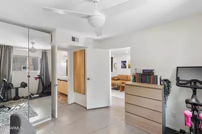 5525 E Thomas Road #R9, Phoenix, AZ 85018 - Photo 8