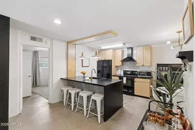 5525 E Thomas Road #R9, Phoenix, AZ 85018 - Photo 12