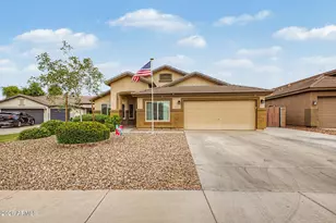 3425 S Loback Ln, Gilbert, AZ 85297 - Photo 2