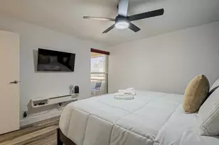 7625 E Camelback Rd, Scottsdale, AZ 85251 - Photo 18