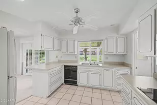 9710 W Shasta Dr, Sun City, AZ 85351 - Photo 10