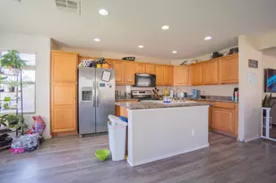 15160 W Smokey Dr, Surprise, AZ 85374 - Photo 8