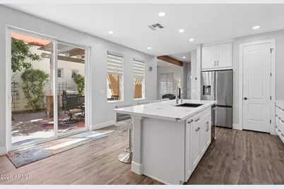 2925 N 48th Street, Phoenix, AZ 85018 - Photo 10