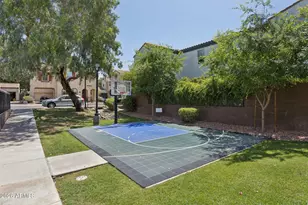 2925 N 48th St, Phoenix, AZ 85018 - Photo 30