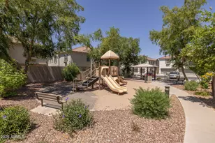 3064 E Dunbar Dr, Phoenix, AZ 85042 - Photo 34