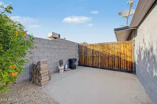 9715 W Desert Hills Dr, Sun City, AZ 85351 - Photo 34