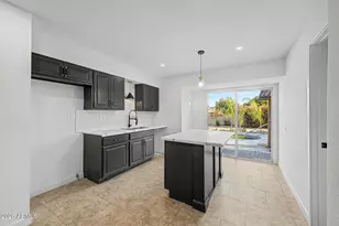 9715 W Desert Hills Dr, Sun City, AZ 85351 - Photo 8