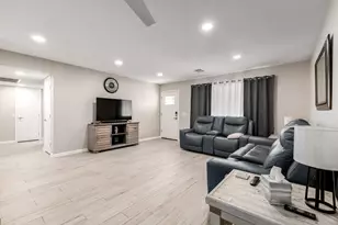 19226 N Signal Butte Cir, Sun City, AZ 85373 - Photo 30