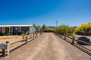 33701 S Park Ln, Black Canyon City, AZ 85324 - Photo 22