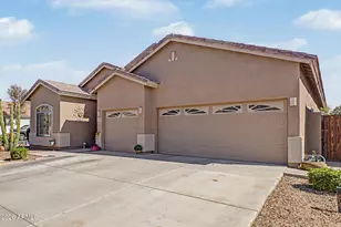 43579 W Cydnee Dr, Maricopa, AZ 85138 - Photo 6