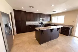 1359 S Almond Cir, Mesa, AZ 85204 - Photo 10