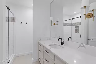 5841 N Echo Canyon Cir, Phoenix, AZ 85018 - Photo 38