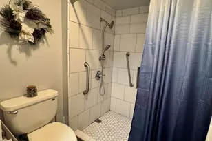 11035 W Caron Dr, Sun City, AZ 85351 - Photo 10