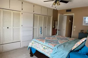 11035 W Caron Dr, Sun City, AZ 85351 - Photo 12