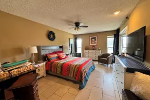 11035 W Caron Dr, Sun City, AZ 85351 - Photo 8