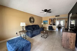 11035 W Caron Dr, Sun City, AZ 85351 - Photo 20