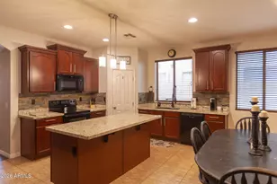 14540 W Jenan Dr, Surprise, AZ 85379 - Photo 12