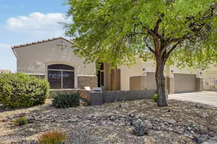 15611 N 176th Ln, Surprise, AZ 85388 - Photo 8
