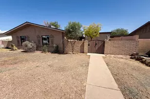 2326 W Paradise Dr, Phoenix, AZ 85029 - Photo 22