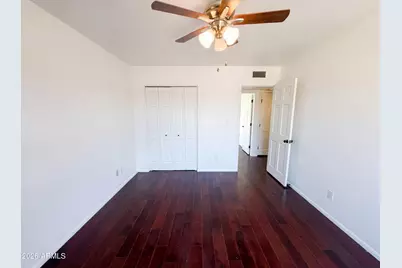 2326 W Paradise Drive, Phoenix, AZ 85029 - Photo 14