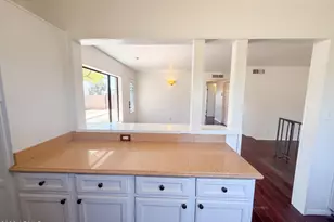 2326 W Paradise Dr, Phoenix, AZ 85029 - Photo 10