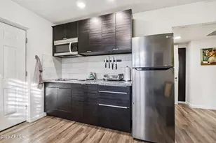 10049 North 25th Pl, Phoenix, AZ 85028 - Photo 36