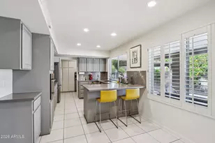 10049 North 25th Pl, Phoenix, AZ 85028 - Photo 20