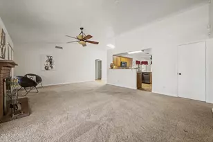 6138 W Paradise Ln, Glendale, AZ 85306 - Photo 8