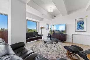 7117 E Rancho Vista Dr, Scottsdale, AZ 85251 - Photo 16