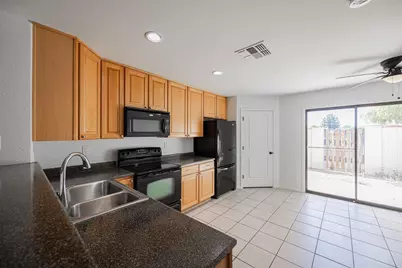 7801 N 44th Drive #1075, Glendale, AZ 85301 - Photo 6