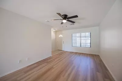 7801 N 44th Drive #1075, Glendale, AZ 85301 - Photo 4