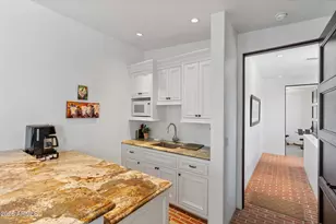 5434 E Camel Hill Rd, Phoenix, AZ 85018 - Photo 36